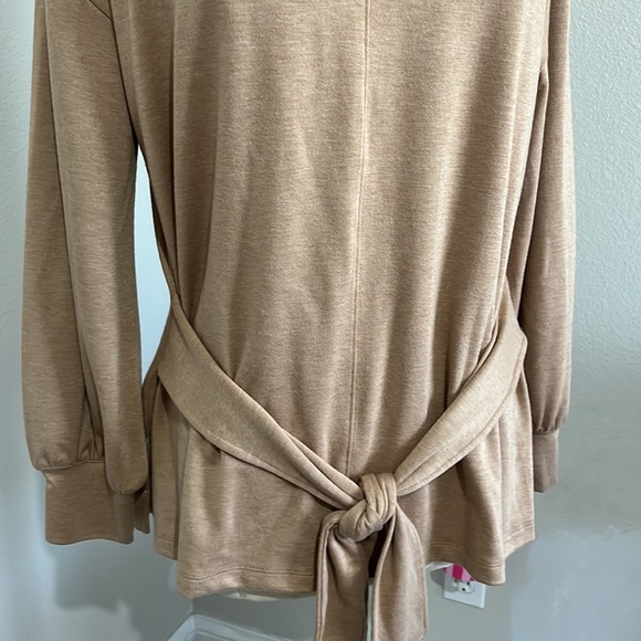 Liz Claiborne- woman’s blouse - Picture 2 of 9